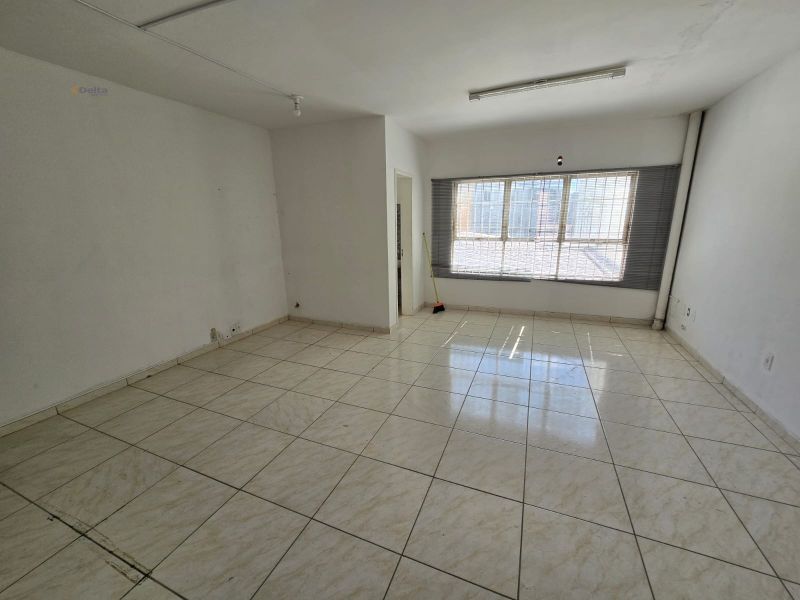 Conjunto/Sala, com 28m² no bairro Distrito Industrial em Cachoeirinha para Alugar
