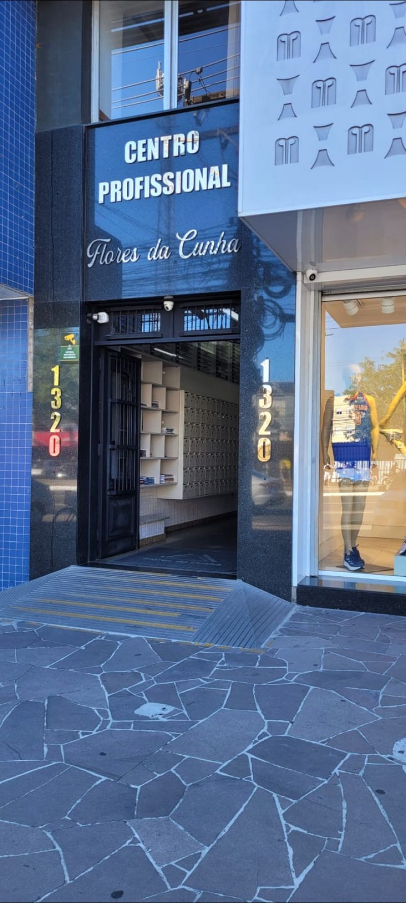 Conjunto/Sala, com 30m², 1 dormitório no bairro Vila Imbui em Cachoeirinha para Alugar