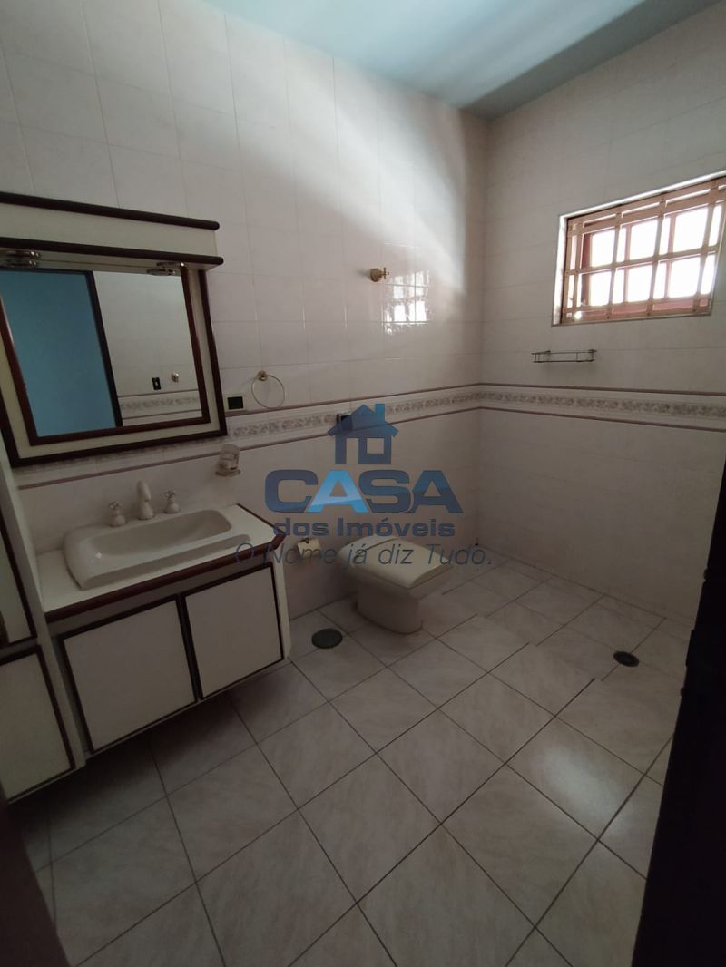 Casa em Estação, São Roque - Excelente Oportunidade de Casa na Avenida São Roque. - Foto 3